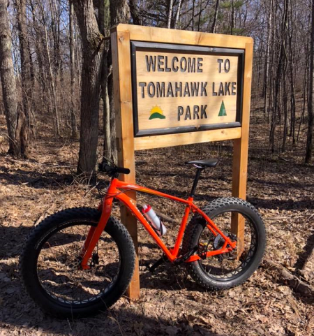 tomahawkPark-mntBikeTrail